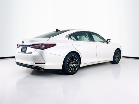 Used 2023 Lexus ES 350 w/ Premium Package FWD image 9