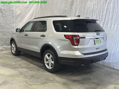 Used 2018 Ford Explorer 4WD w/ Class II Trailer Tow Package image 7