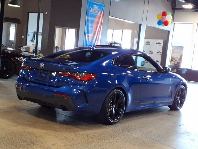 Used 2023 BMW 430i Coupe w/ M Sport Package RWD image 5