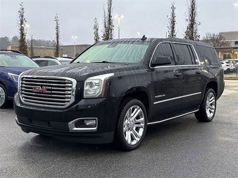 Used 2018 GMC Yukon XL SLT w/ Premium Edition image 6
