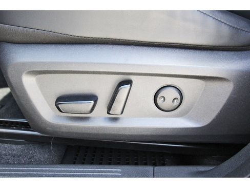 Used 2022 Nissan Rogue SV w/ SV Premium Package FWD image 29