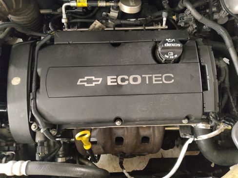 Used 2017 Chevrolet Sonic LT FWD image 30