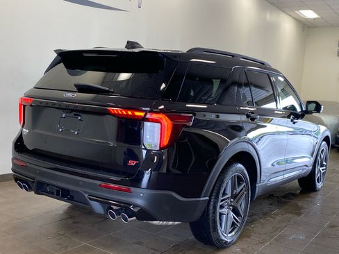 New 2026 Ford Explorer ST AWD/4WD image 15