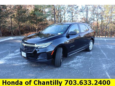 Used 2024 Chevrolet Equinox LS image 3