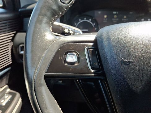 Used 2022 Lincoln Corsair AWD w/ Premium Package image 22