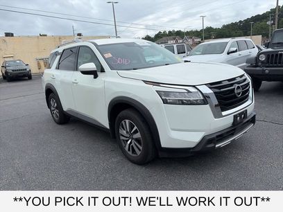 Used 2023 Nissan Pathfinder SL w/ Cargo Package