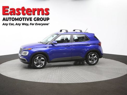 Used 2023 Hyundai Venue Limited FWD image 56