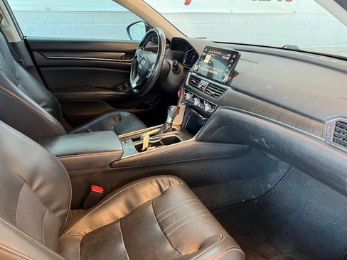 Used 2018 Honda Accord EX-L image 7