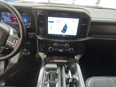 Used 2025 Ford F150 Platinum AWD/4WD image 7