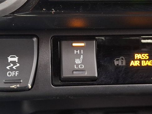 Used 2023 Toyota RAV4 SE w/ Weather & Moonroof Package image 24