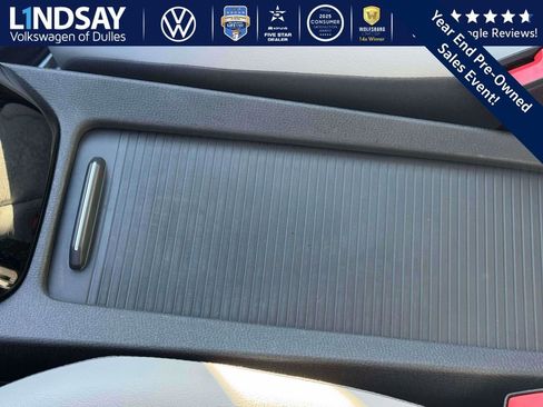 Used 2021 Volkswagen ID.4 Pro S w/ Gradient Package image 17