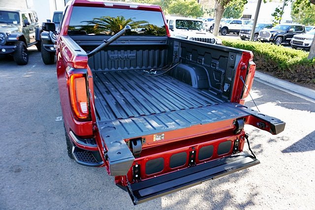 Used 2021 GMC Sierra 1500 SLT AWD/4WD image 22