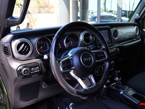Used 2020 Jeep Wrangler Unlimited Sahara AWD/4WD image 39