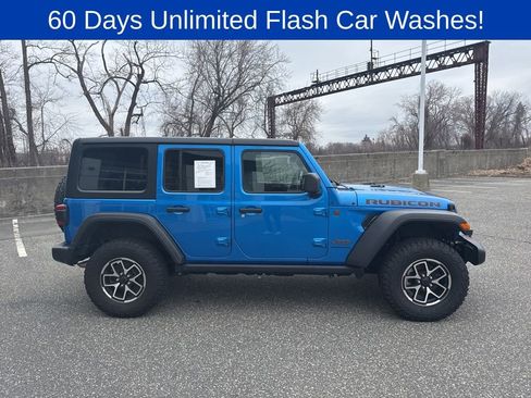 Used 2025 Jeep Wrangler Unlimited Rubicon image 2
