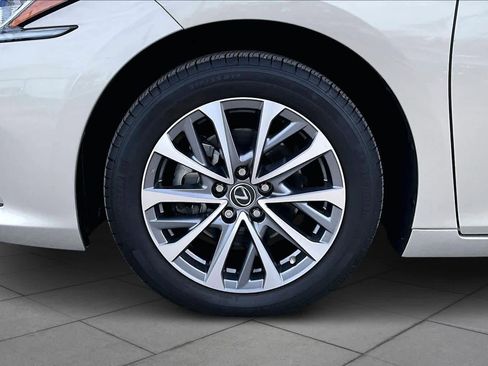 Used 2023 Lexus ES 350 image 10