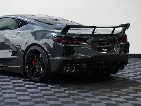 Used 2020 Chevrolet Corvette Stingray Preferred Cpe w/ 2LT Preferred Equipment Group RWD image 17