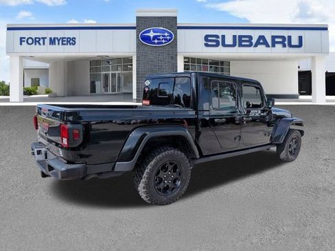 Used 2023 Jeep Gladiator Sport AWD/4WD image 4
