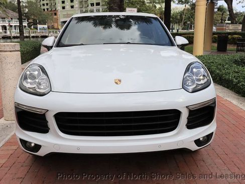 Used 2016 Porsche Cayenne image 19