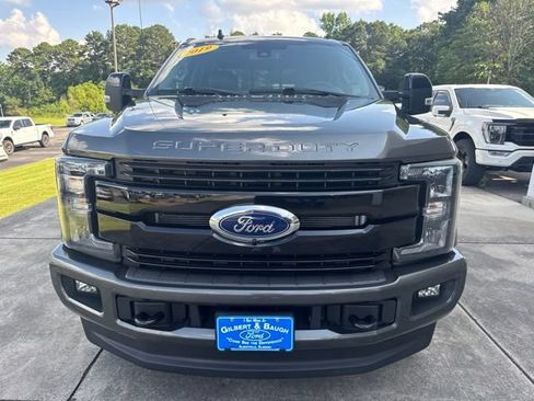 Used 2019 Ford F250 Lariat w/ Lariat Ultimate Package AWD/4WD image 2