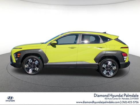 Certified 2024 Hyundai Kona SEL AWD/4WD image 4