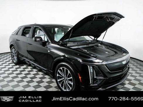 Certified 2024 Cadillac Lyriq Sport RWD image 35