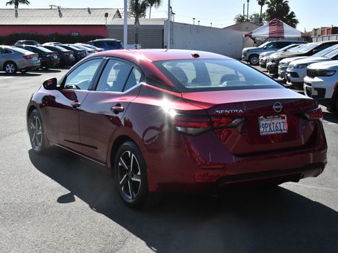 Used 2025 Nissan Sentra SV FWD image 6