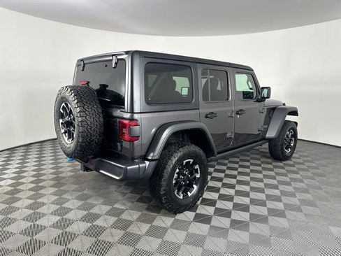 Used 2025 Jeep Wrangler Unlimited Rubicon 4xe w/ Convenience Group image 8