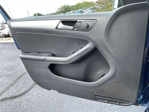 Used 2018 Volkswagen Jetta S image 19
