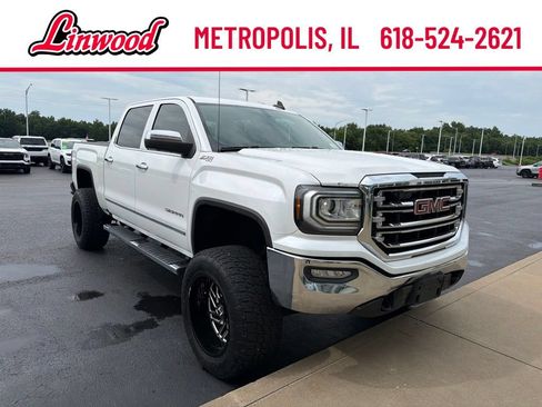 Used 2017 GMC Sierra 1500 SLT w/ SLT Premium Package AWD/4WD image 8