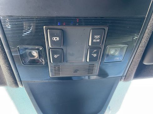 Used 2022 Volkswagen Tiguan SE R-Line image 23