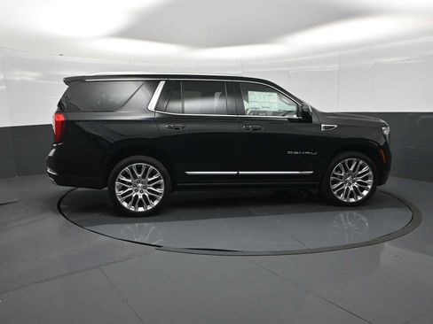 New 2026 GMC Yukon Denali w/ Sun & Power Step Package AWD/4WD image 9