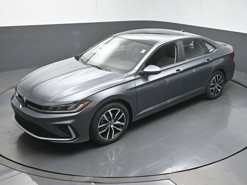 New 2026 Volkswagen Jetta SE image 41