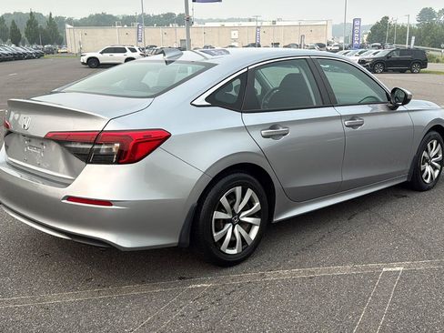 Used 2023 Honda Civic LX image 6