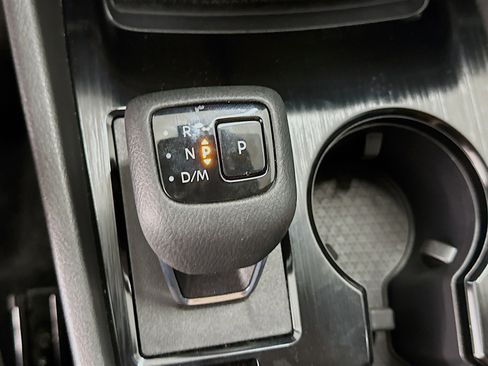 Used 2023 Nissan Rogue S image 25