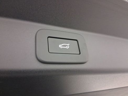 New 2025 Land Rover Range Rover Sport Dynamic SE image 29