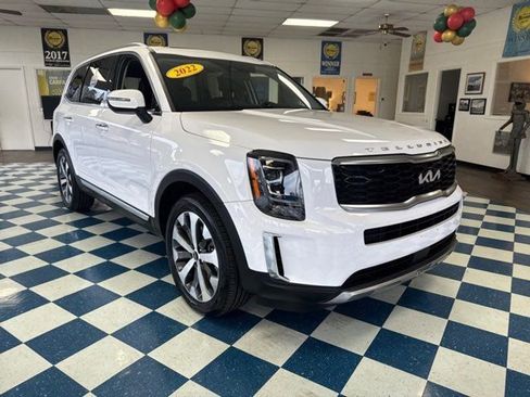 Used 2022 Kia Telluride S image 1