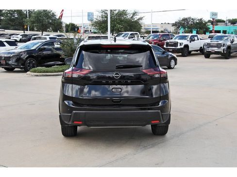 Used 2026 Nissan Rogue Dark Armor FWD image 6