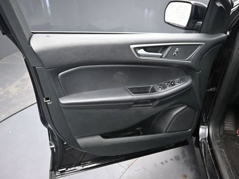 Used 2024 Ford Edge SEL AWD/4WD image 15