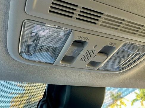 Certified 2019 Honda HR-V EX-L image 30