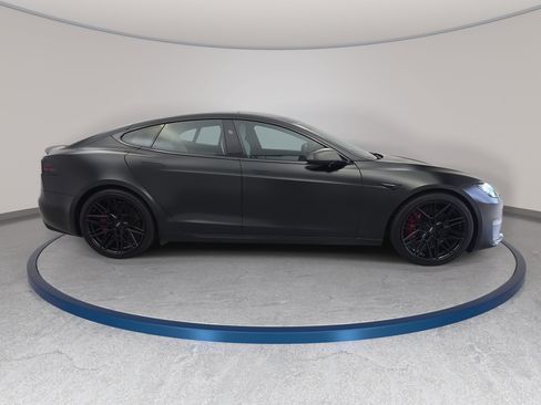 Used 2024 Tesla Model S Plaid AWD/4WD image 4