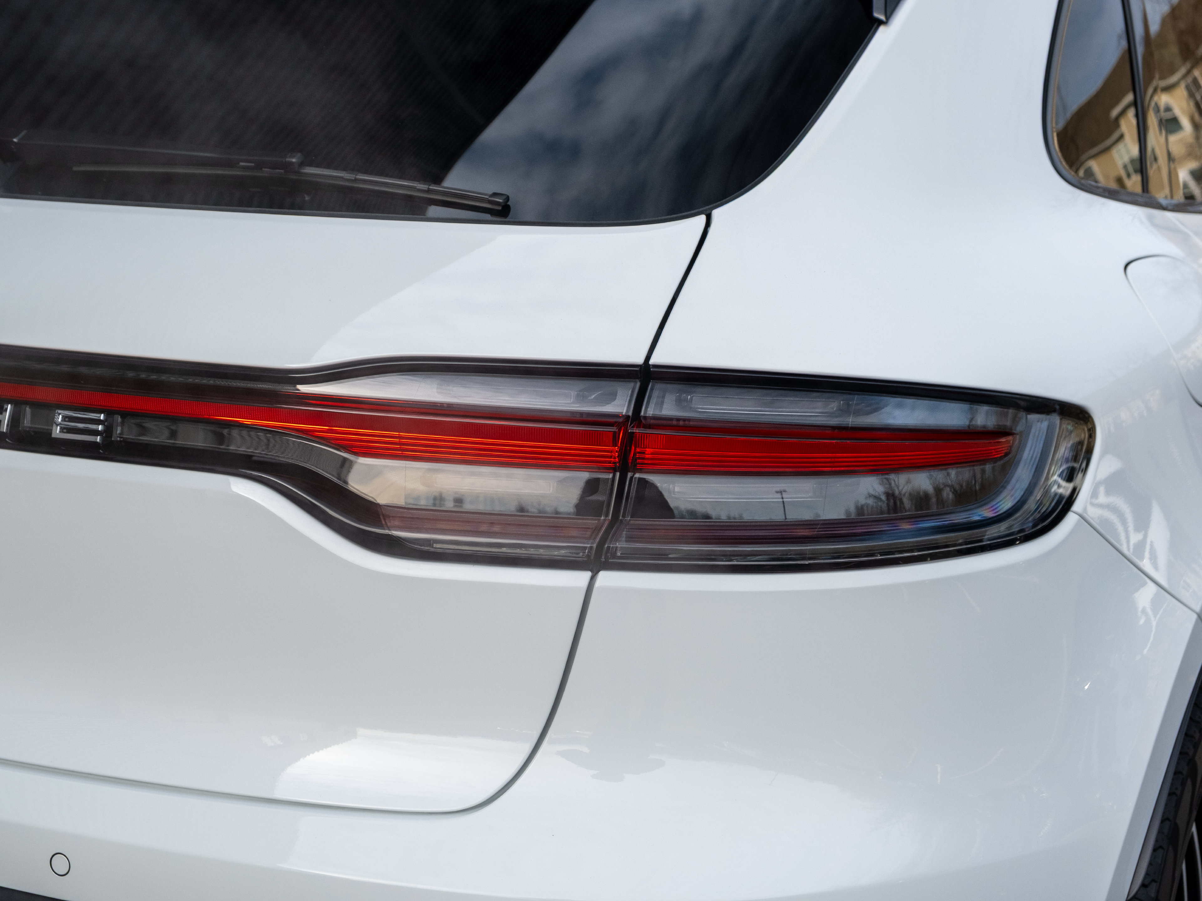 Certified 2026 Porsche Macan AWD/4WD image 16