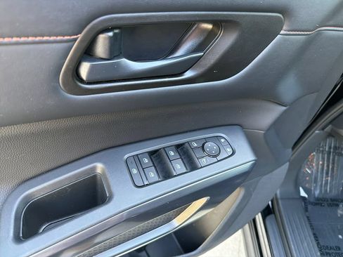 Used 2023 Nissan Pathfinder Rock Creek AWD/4WD image 17