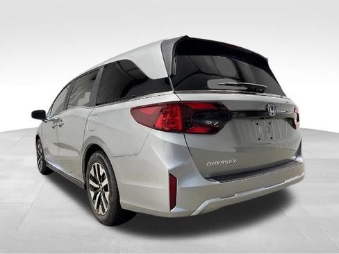 New 2026 Honda Odyssey EX-L image 3