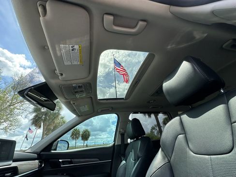 Used 2021 Kia Telluride EX w/ EX Premium Package image 43