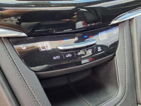 Used 2021 Cadillac XT6 Sport image 15