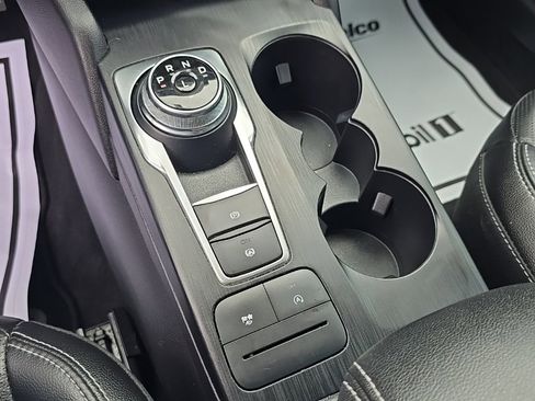 Used 2022 Ford Escape SEL image 20