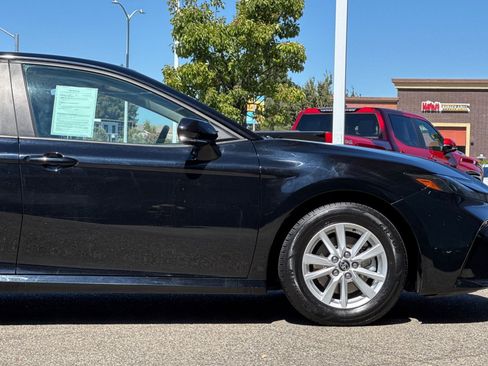 Used 2025 Toyota Camry LE FWD image 34