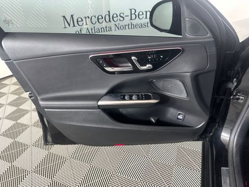 Used 2025 Mercedes-Benz C 300 Sedan image 10