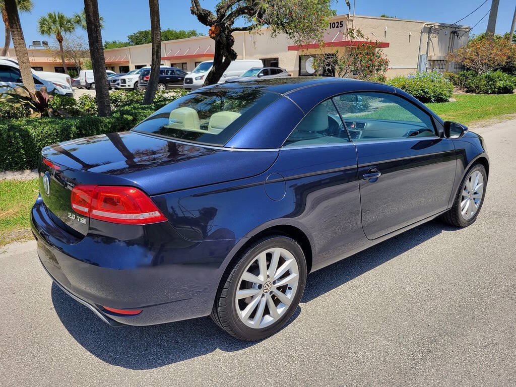Used 2012 Volkswagen Eos Komfort FWD image 11