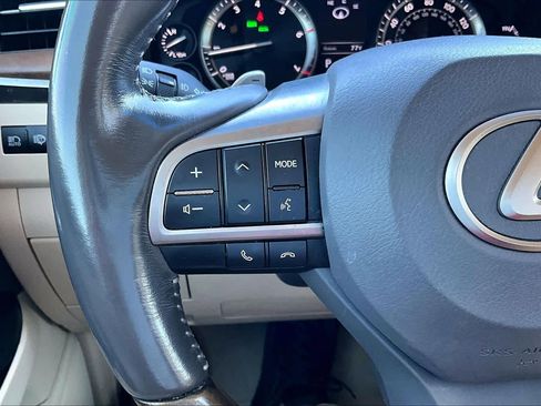 Used 2017 Lexus LX 570 4WD image 23